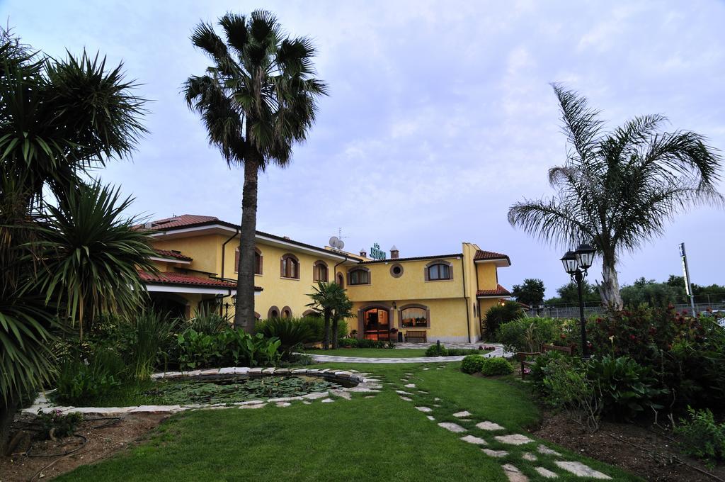 La Locanda Del Cavaliere Borgo Montello エクステリア 写真