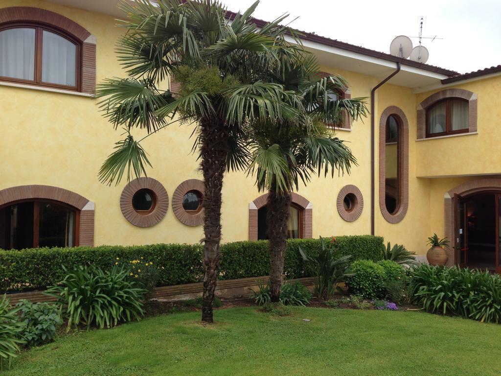 La Locanda Del Cavaliere Borgo Montello エクステリア 写真
